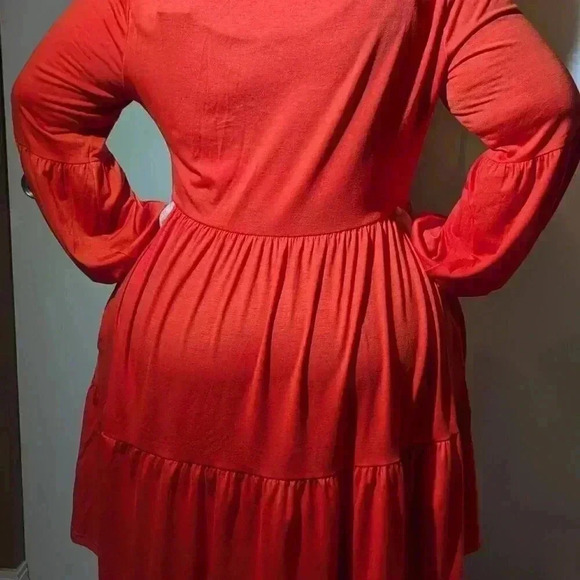 Celkuser Plus Size Long Lantern Sleeves Loose V-Neck Babydoll Dress with Pockets - Picture 7 of 13